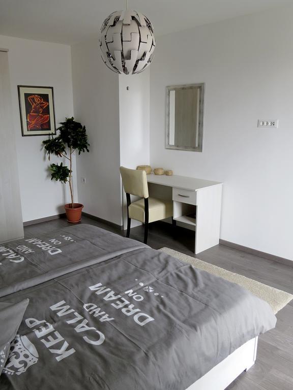 Apartment Lea Макарська Екстер'єр фото